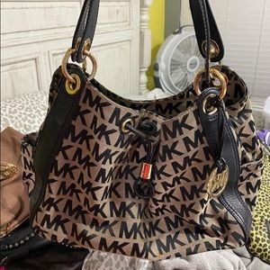 Michael Kors Bucket Handbag